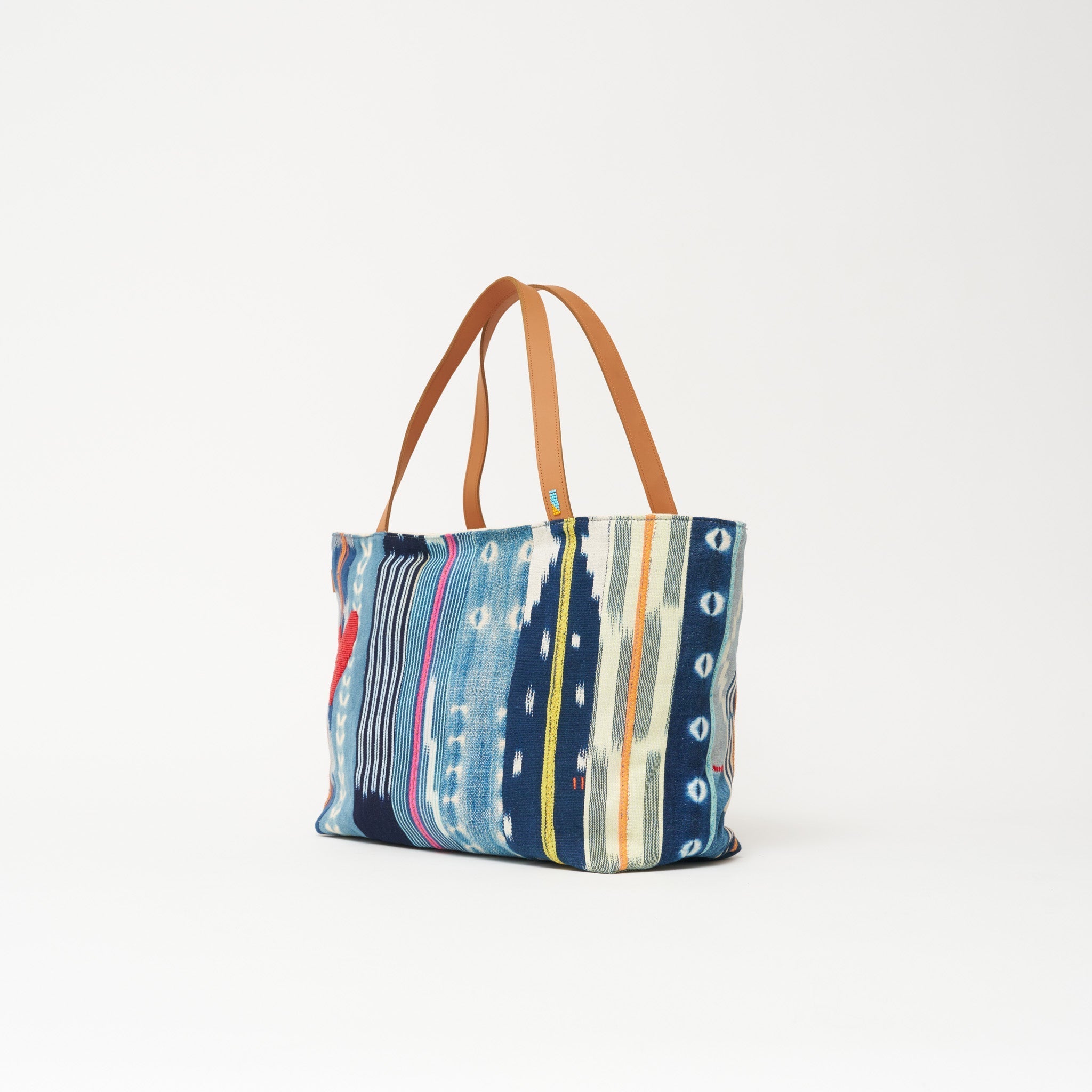 Baule Adventure Tote with Red Beaded Heart