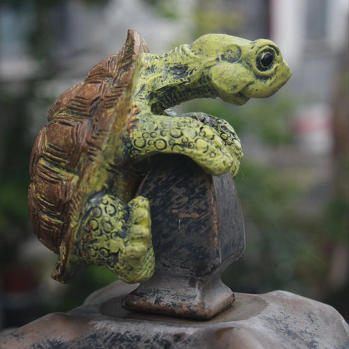 1 Piece of Cute Resin Rock Climbing Turtle Statue, Indoor and Outdoor Fish Tank Decoration, Flower Pot Decoration, Outdoor Garden Wall Hanging, Courtyard and Home Decoration. - Che Cose Belle