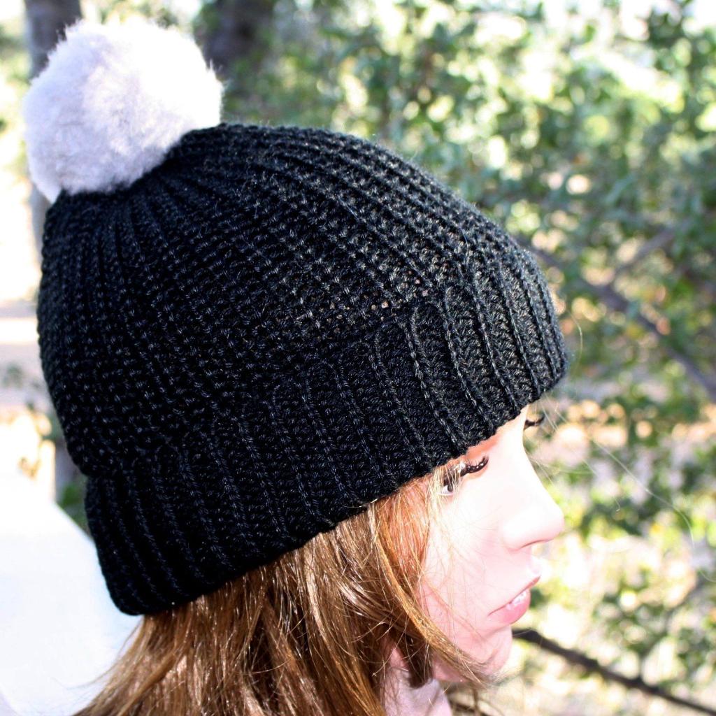 100% Alpaca Pom-Pom Channel Beanie Hat - Che Cose Belle
