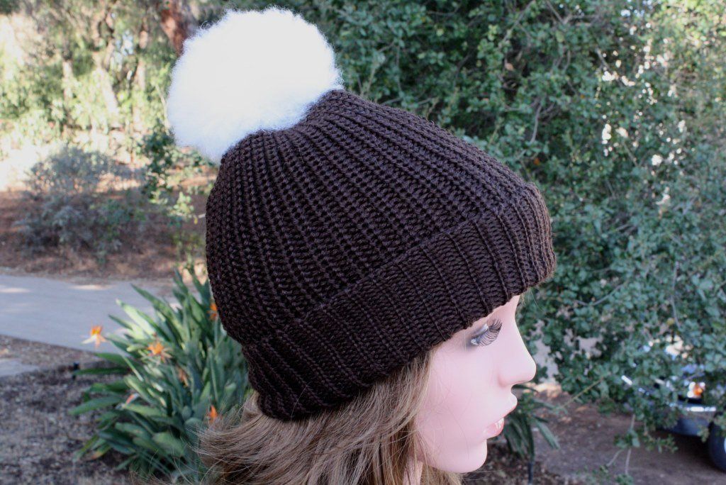 100% Alpaca Pom-Pom Channel Beanie Hat - Che Cose Belle