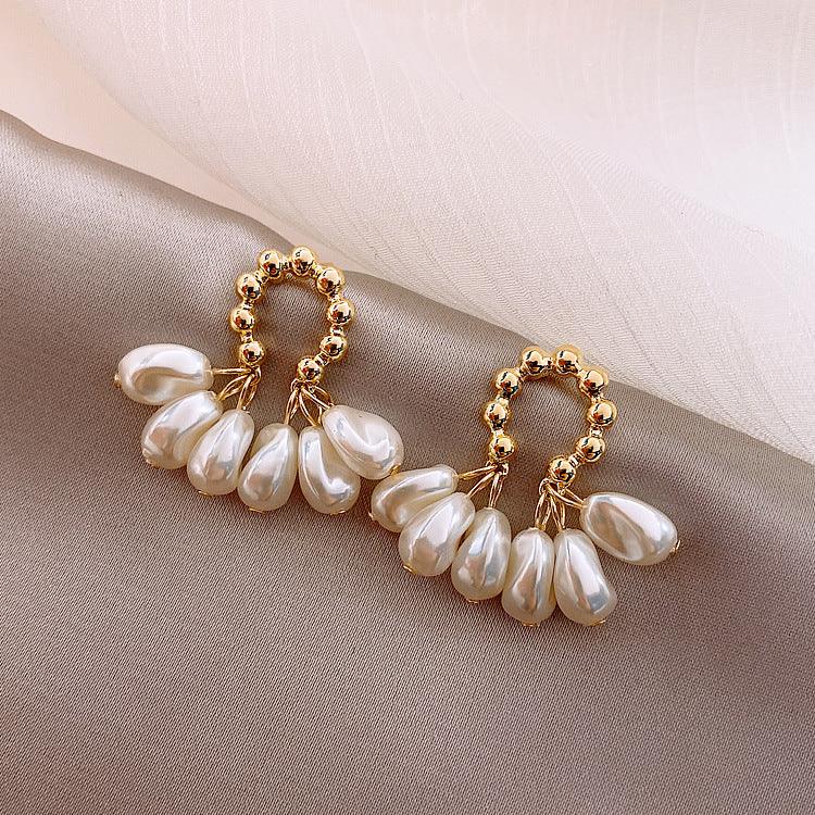 LADYLIKE PEARLS