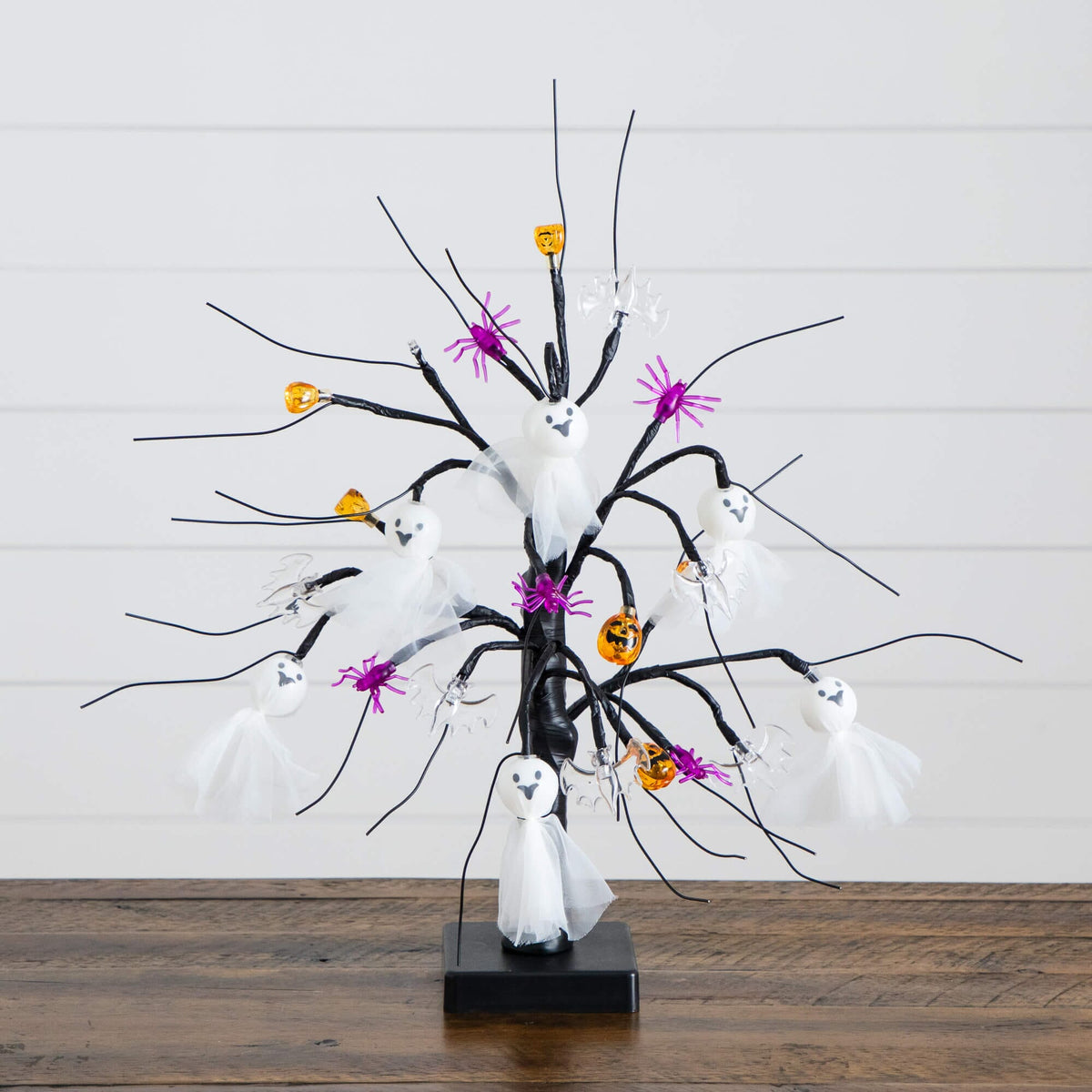 18" Pre-Lit Artificial Halloween Ghost Dolls, Spiders, Bats & Pumpkins 24 LED Lighted Ornament Tree - Che Cose Belle