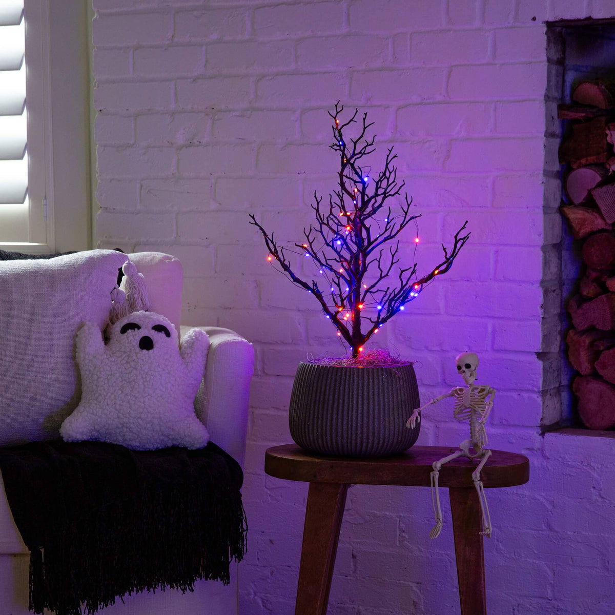 2' Pre-Lit Artificial Halloween Black Spooky Twig Tree with 60 Orange & Purple Copper Wire String LED Lights - Che Cose Belle