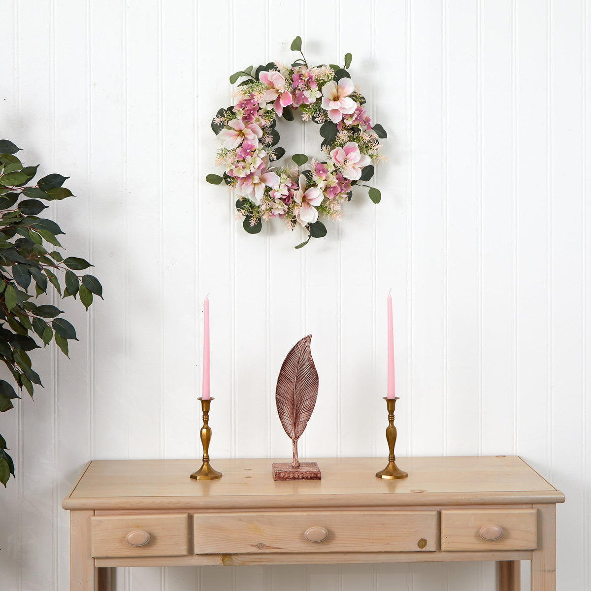 20” Hydrangea and Magnolia Artificial Wreath - Che Cose Belle