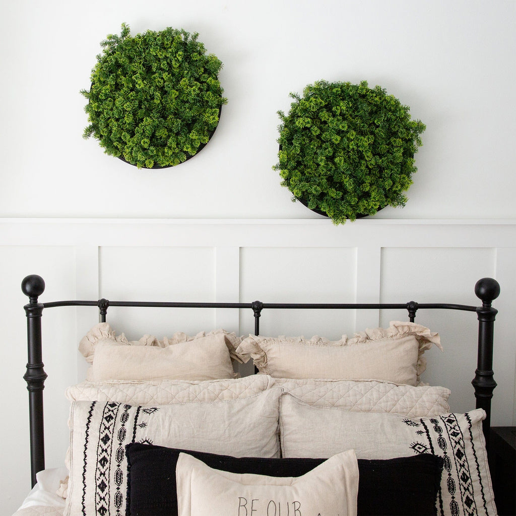 20” UV Resistant Irish Green Meadow Artificial Living Wall Art Panel in Black Aluminum Frame - Che Cose Belle