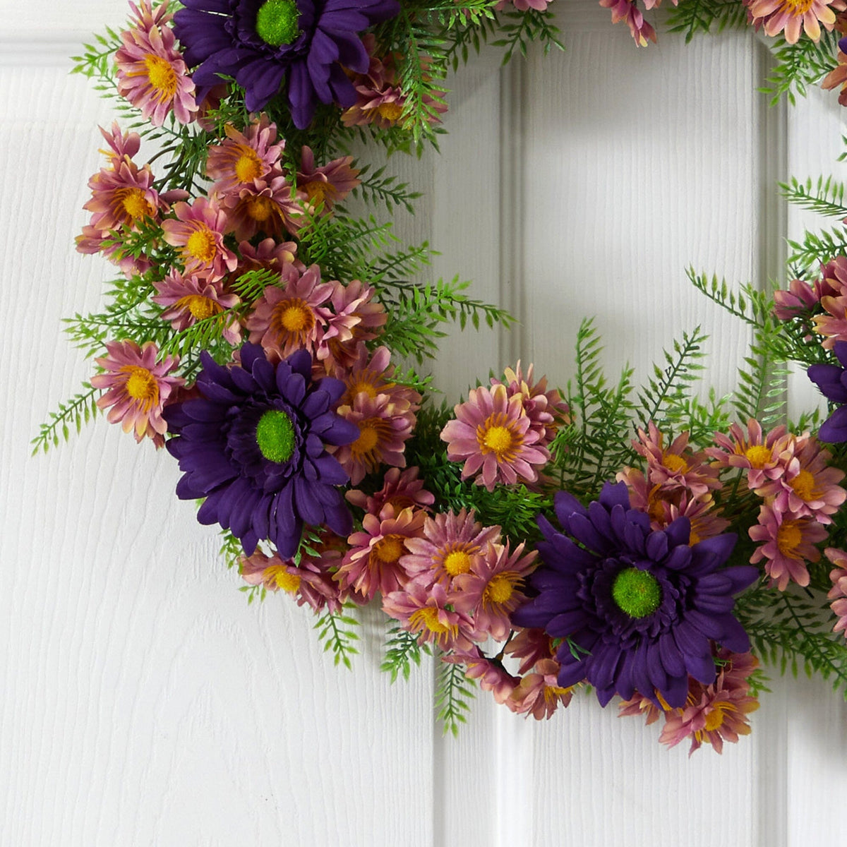 21” Mixed Daisy Artificial Wreath - Che Cose Belle
