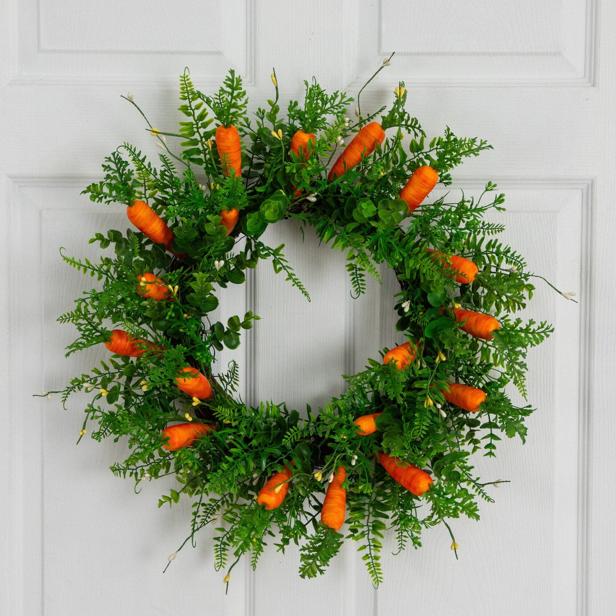 22" Artificial Easter Fern and Carrots Wreath - Che Cose Belle