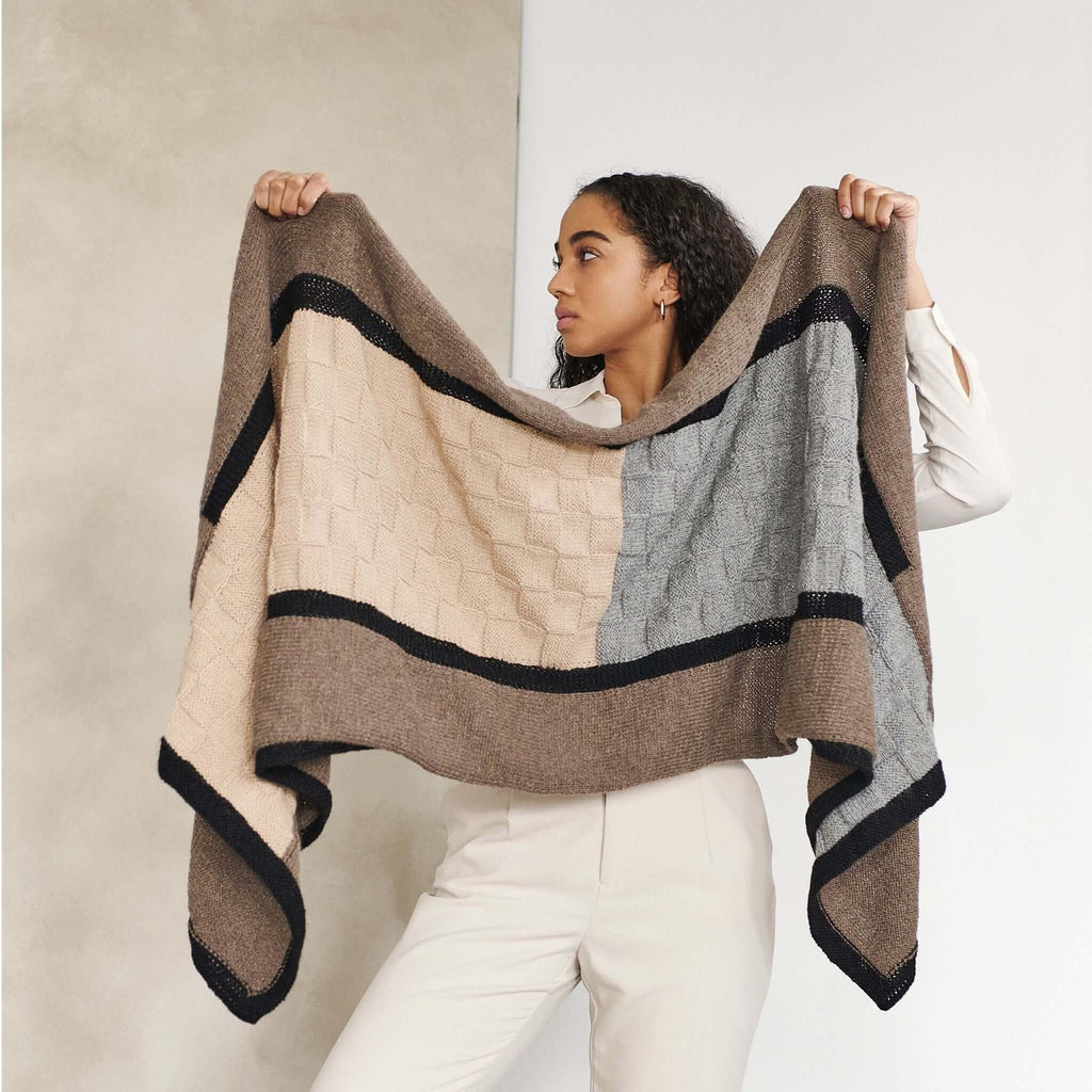 Plush Muhu Brown Gray Hand Knitted Alpaca Blanket Shawl