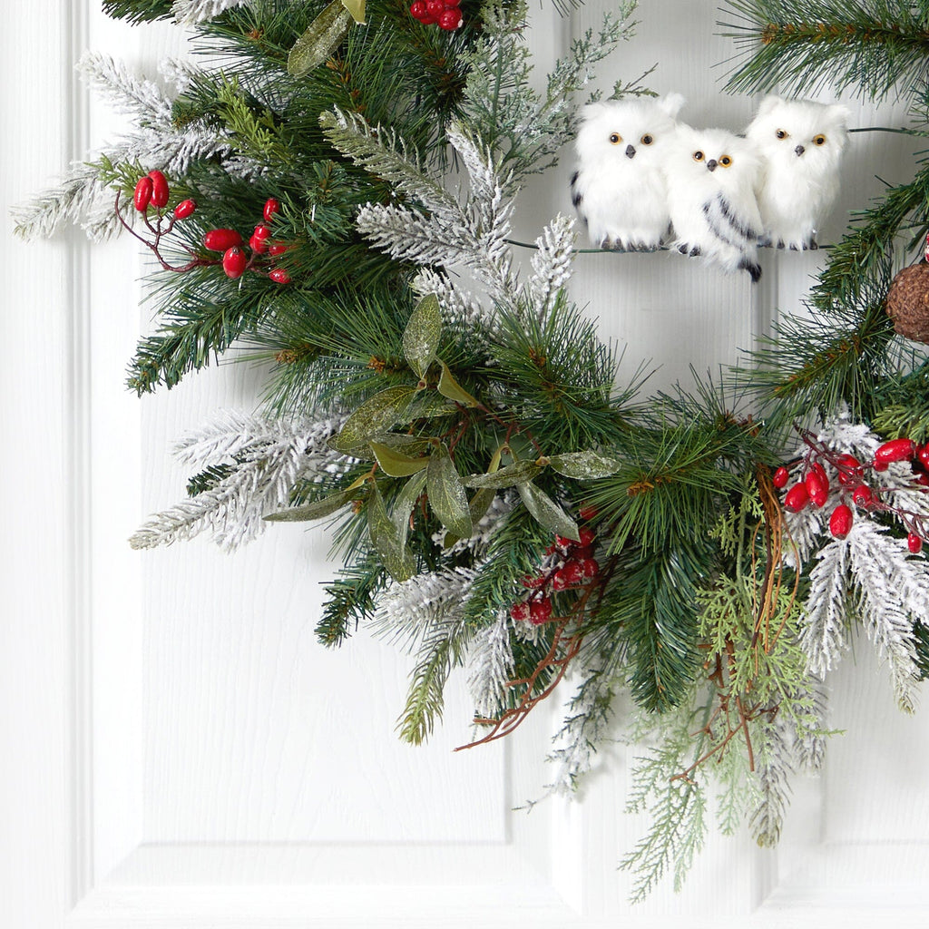 24” Holiday Winter Owl Family Pinecone Berry Christmas Artificial Wreath - Che Cose Belle