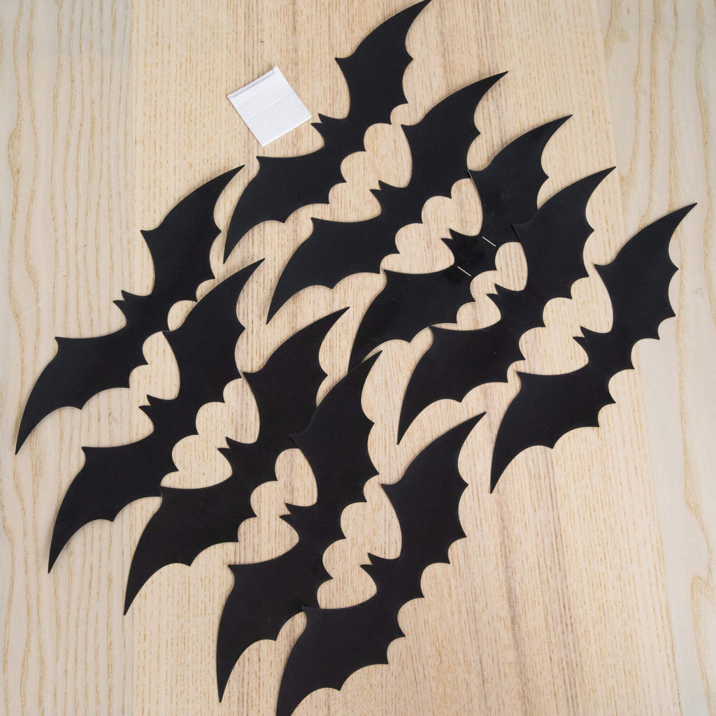 4' Pre-Lit Artificial Halloween Black Twig Tree with Bats and 50 Orange LED Lights - Che Cose Belle