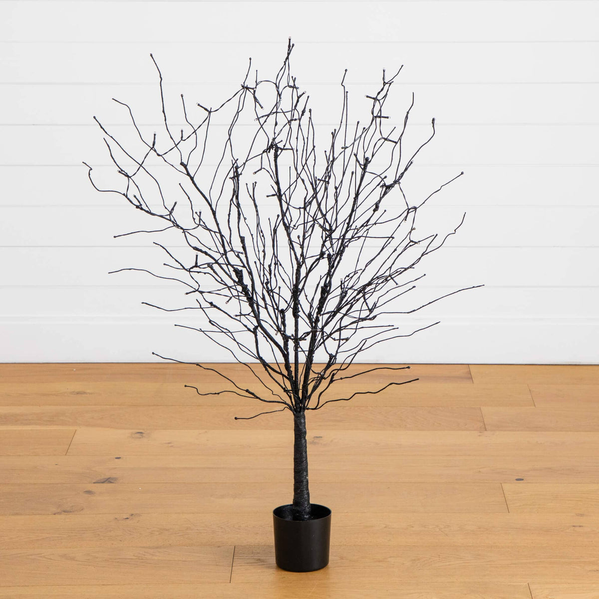 4' Pre-Lit Artificial Halloween Black Twig Tree with Bats and 50 Orange LED Lights - Che Cose Belle