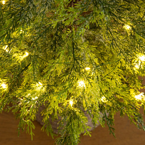 4’ Pre-Lit Artificial Snowed Cypress Christmas Tree with 120 LED Lights in Hyacinth Basket - Che Cose Belle