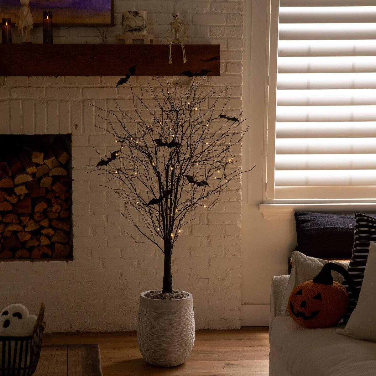 5' Pre-Lit Artificial Halloween Black Twig Tree with Bats and 50 Warm White LED Lights - Che Cose Belle
