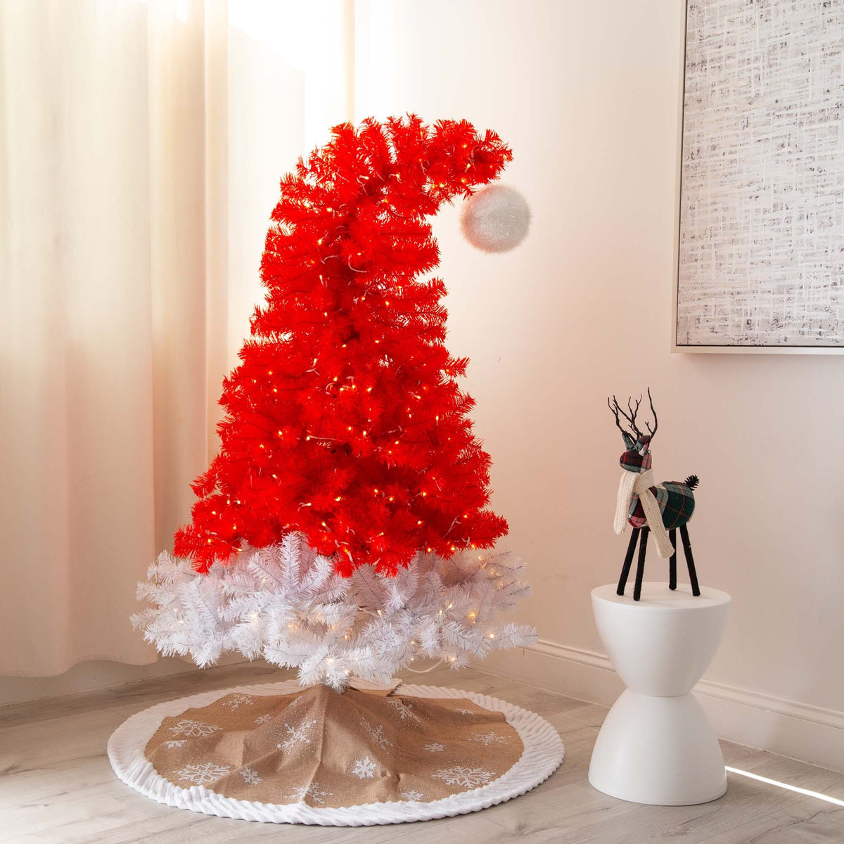 5’ Pre-Lit Artificial Holiday Red Santa’s Hat Christmas Tree with 300 LEDs & 720 Tips - Che Cose Belle