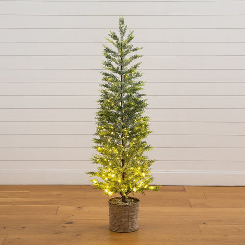 5’ Pre-Lit Artificial Snowed Cypress Christmas Tree with 140 LED Lights in Hyacinth Basket - Che Cose Belle