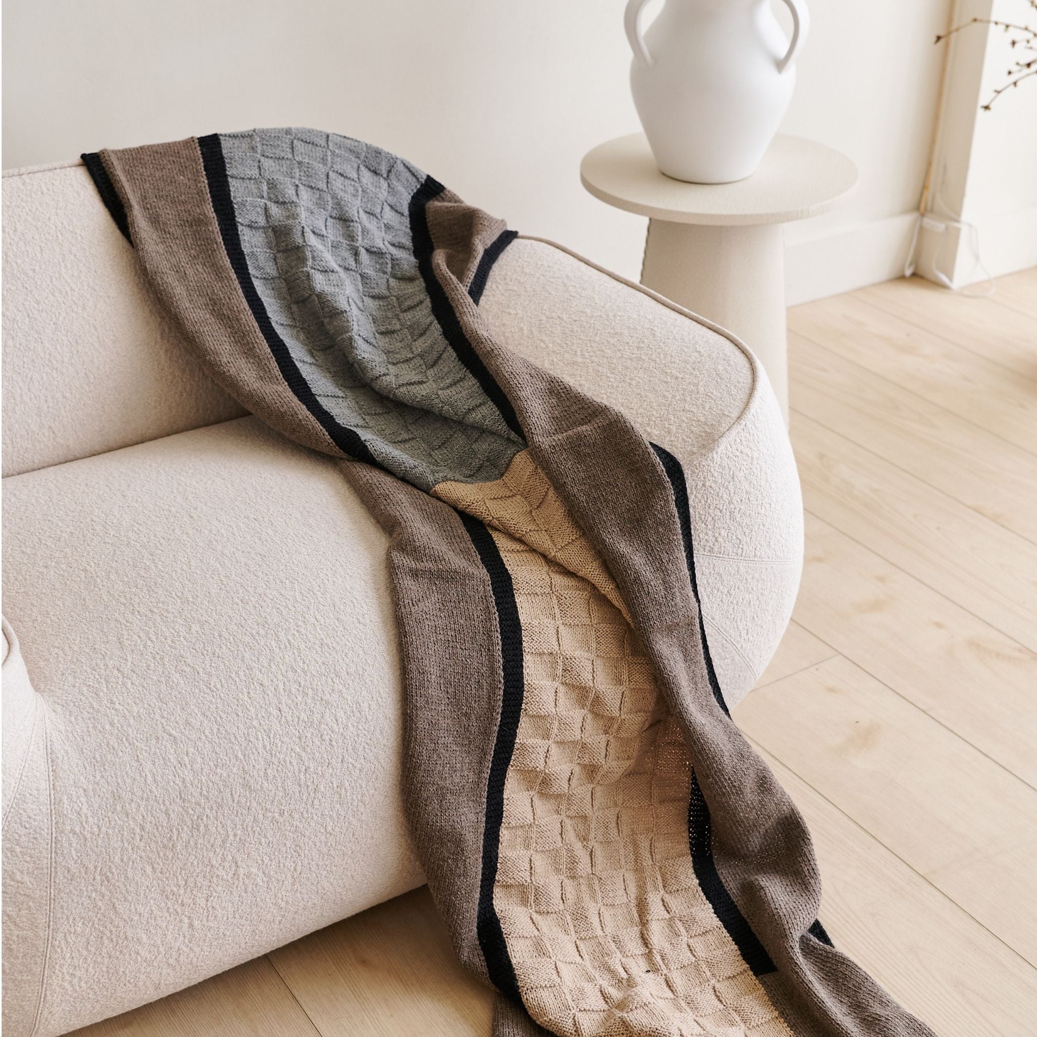 Plush Muhu Brown Gray Hand Knitted Alpaca Blanket Shawl
