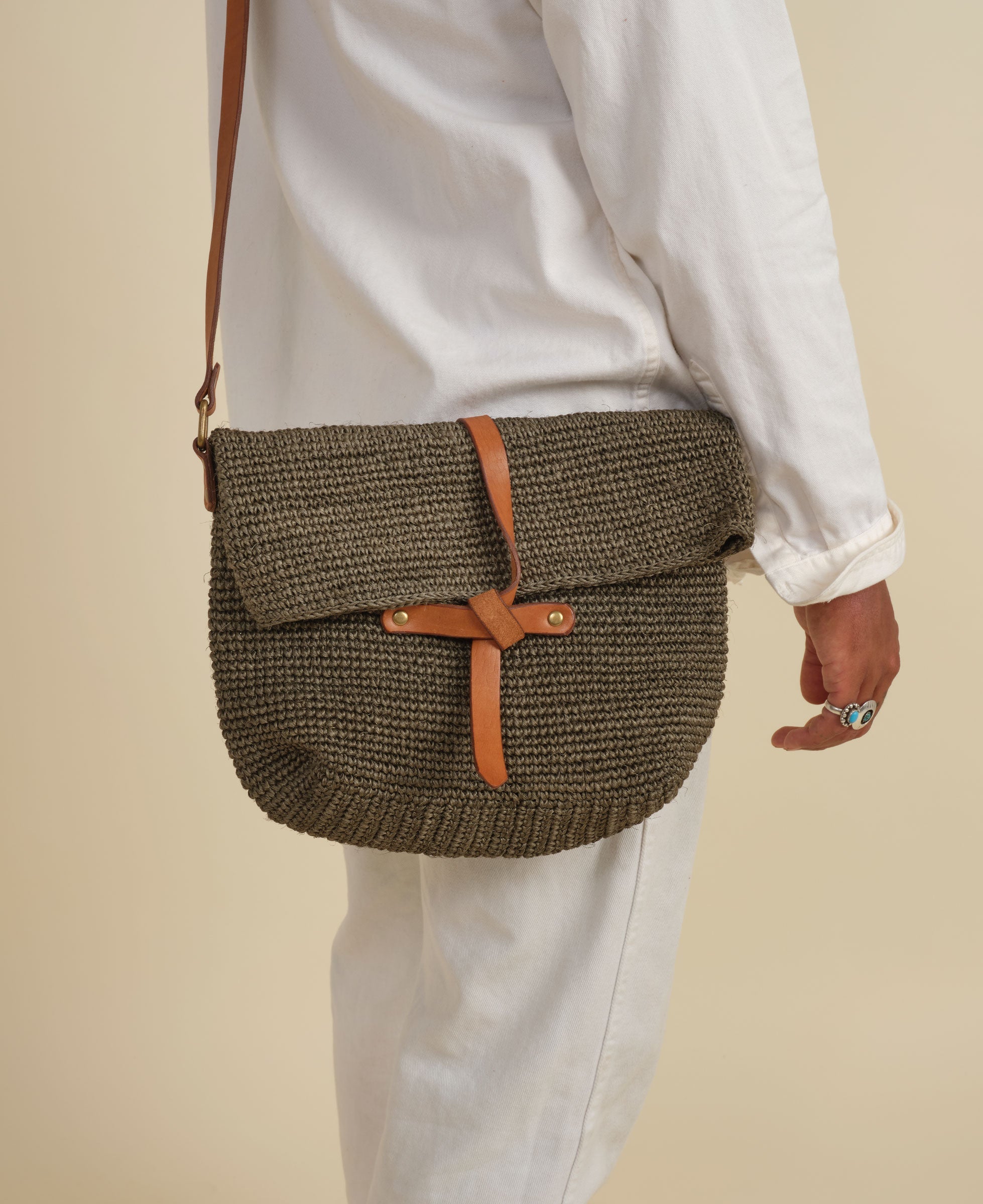 MINGA | Carmen Woven Crossbody Bag | Sage Green
