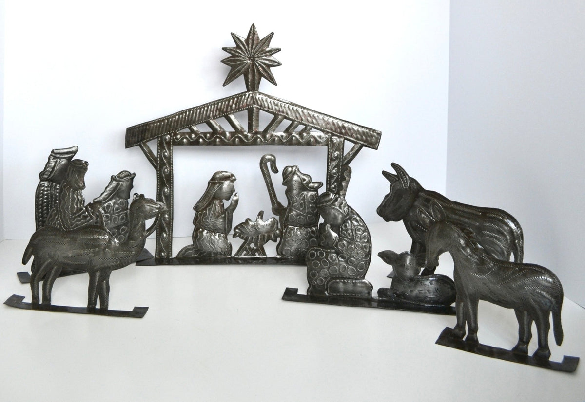 6 Piece Standing Nativity Set - Che Cose Belle