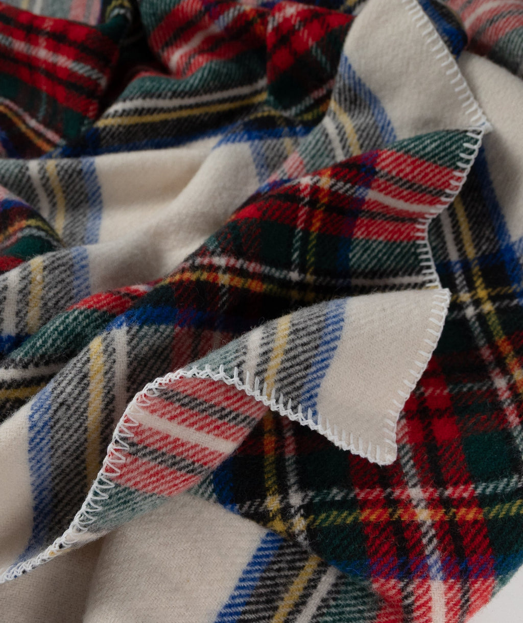 Highland Tweeds Big Throw - Dress Stewart