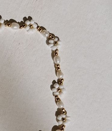 Freshwater Pearl and Flower Beaded Necklace