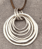 🔘 7-Layered Asymmetrical Circle Pendant Necklace – Bold. Minimal. Fabulous. - Che Cose Belle