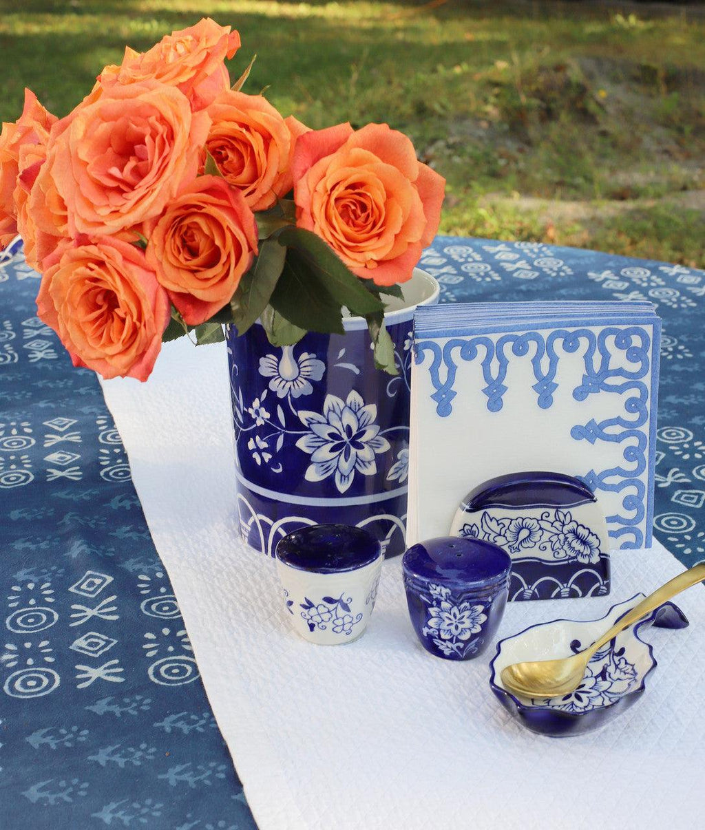 Blue Garden Table Accessory Set (Salt and Pepper Shakers & Napkin Holder) - Che Cose Belle