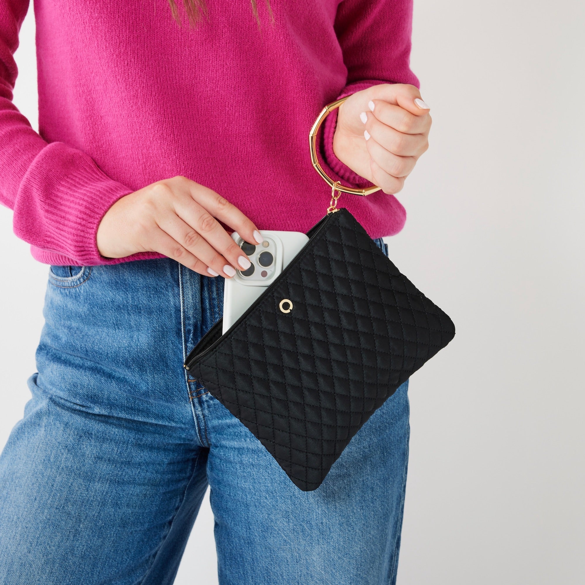 The Bracelet Pouch — Black Quilted