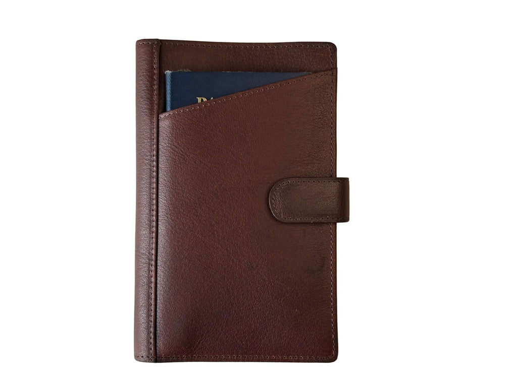 Cambridge Full-Grain Leather Passport Wallet