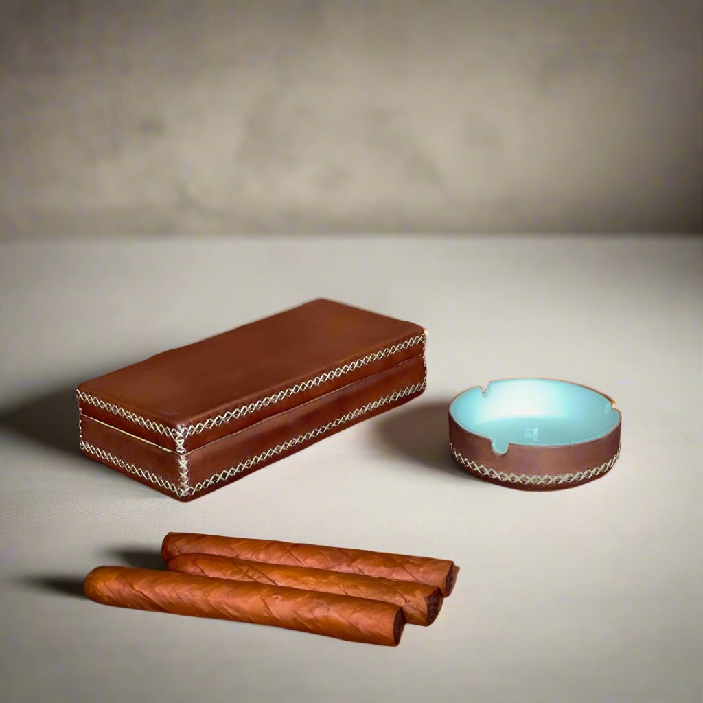 Cigarro | Cedar Wood + Leather Cigar Box