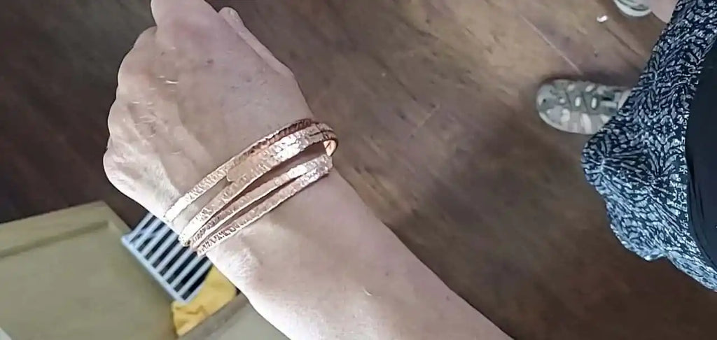 Handmade Adjustable 10 Gauge Copper Hammer Textured Overlap Bangle