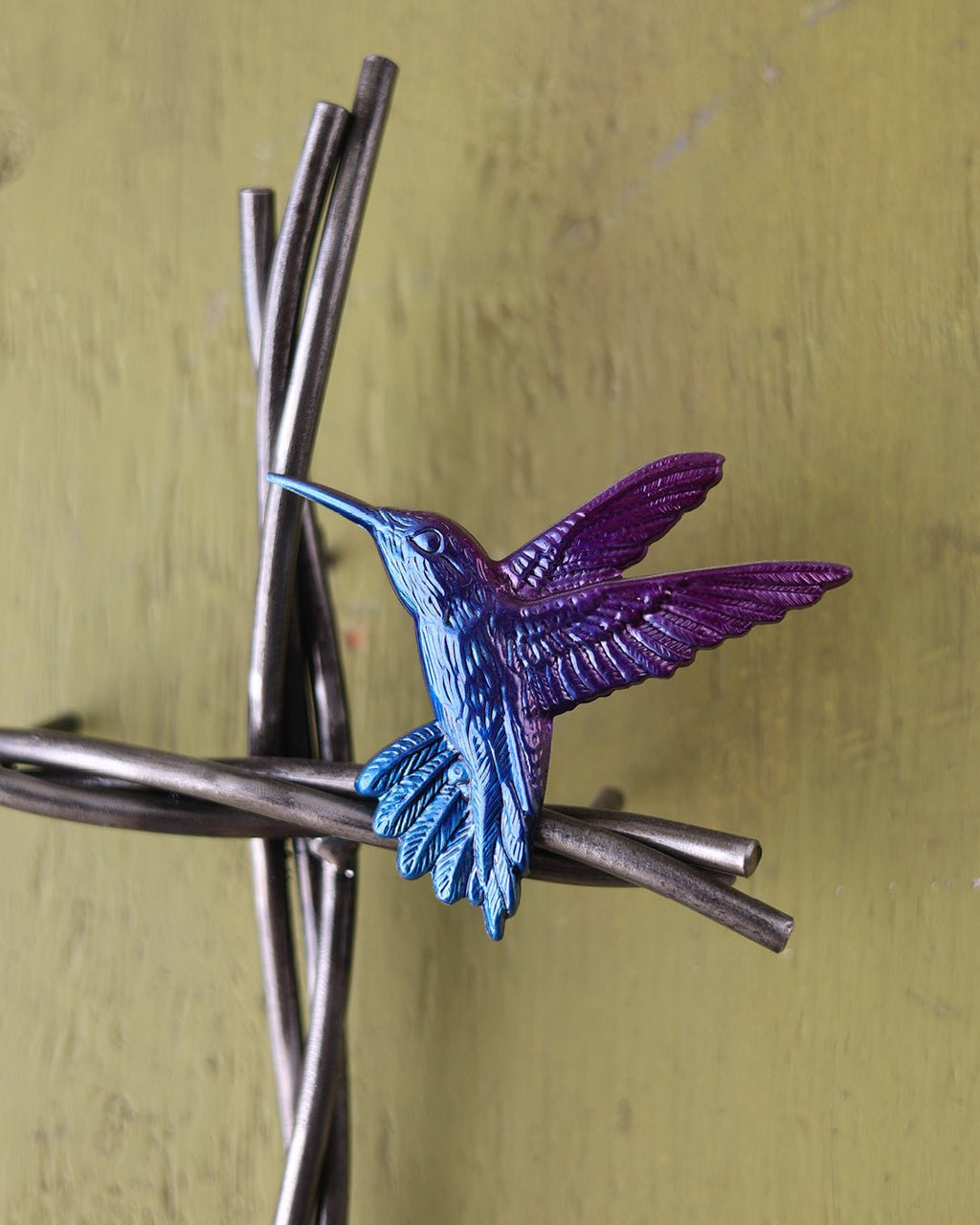 Hummingbird & Vine Cross - Che Cose Belle