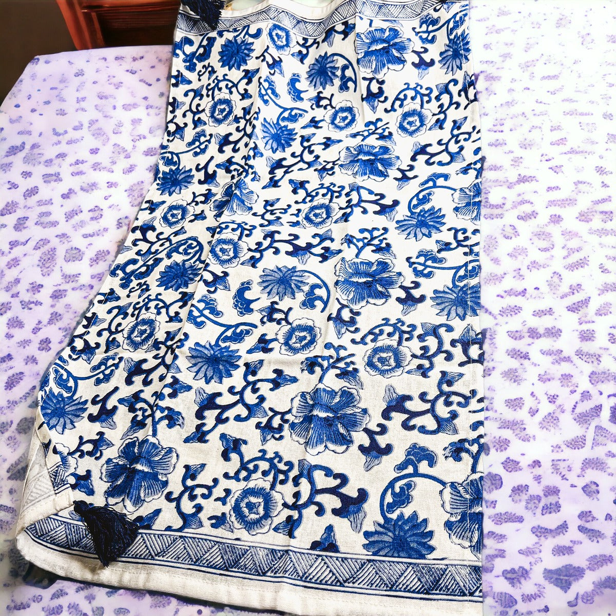 Chinoiserie Tea Towels 100% Cotton Oversized Embroidered Dish Towels Tassels