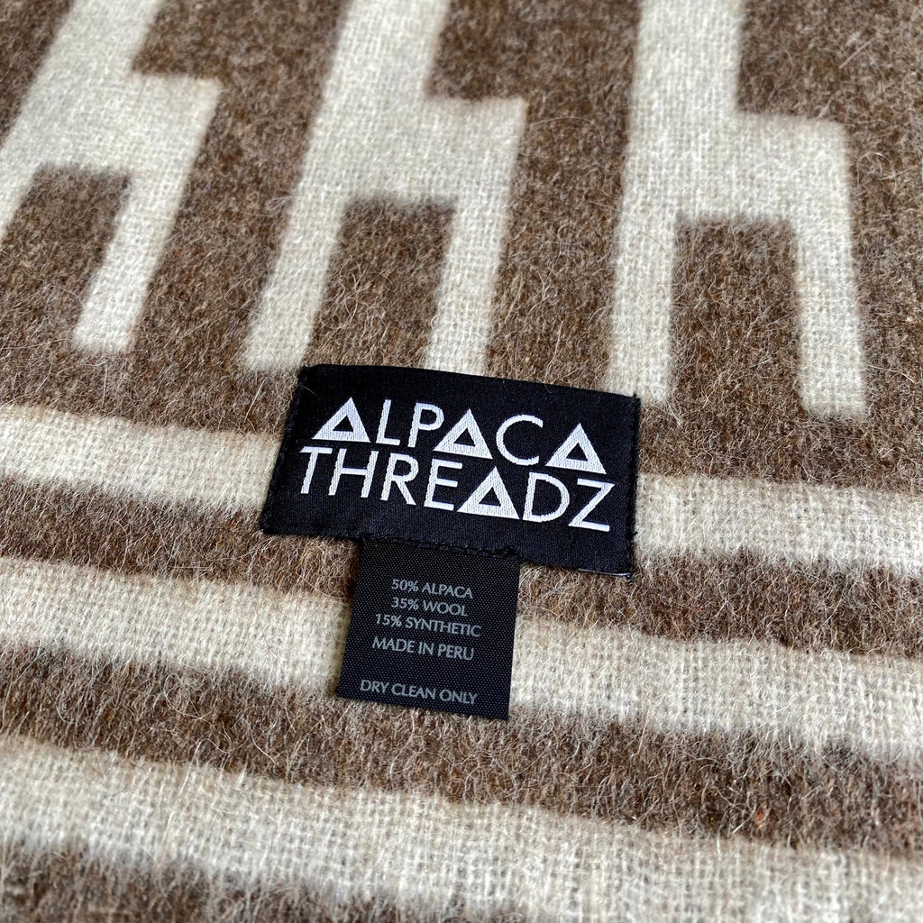 Alpaca Wool Throw Blanket - Alpaca Design