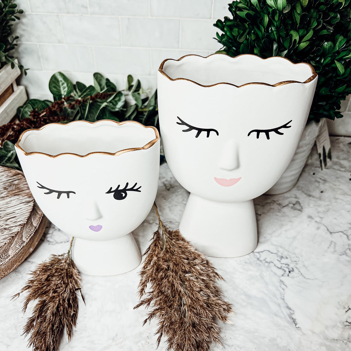 Coquette Porcelain Vases Set Of 2 Wink And Smile Ceramic Vases With Gold Trim Slim Vanity Decor