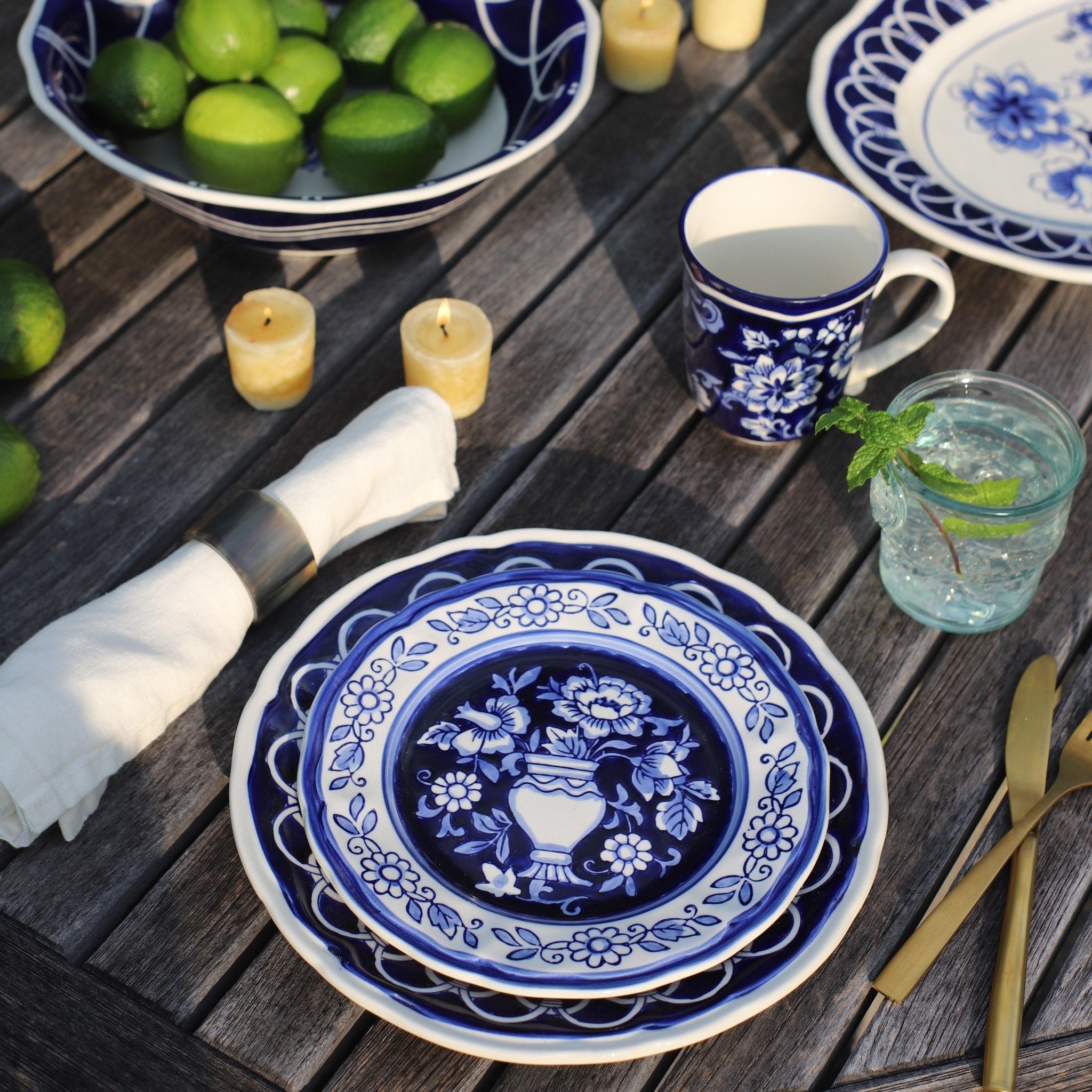 Blue Garden 4 Piece Hand - painted Salad Plates - Che Cose Belle