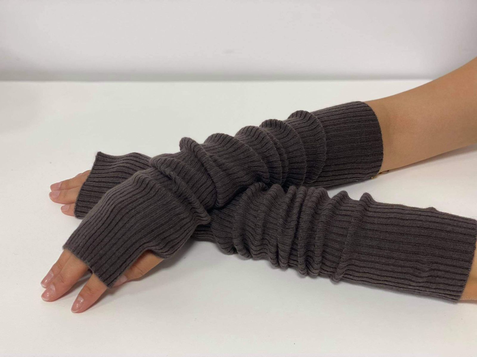 Arm Warmers: Örgöö - 100% Mongolian Cashmere