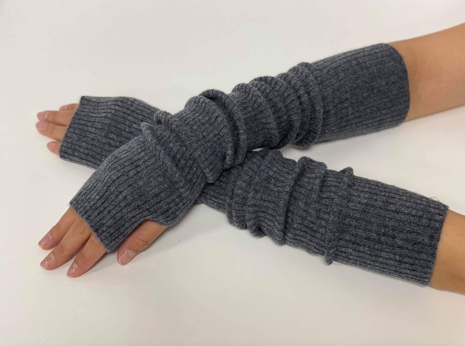 Arm Warmers: Örgöö - 100% Mongolian Cashmere