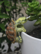 1 Piece of Cute Resin Rock Climbing Turtle Statue, Indoor and Outdoor Fish Tank Decoration, Flower Pot Decoration, Outdoor Garden Wall Hanging, Courtyard and Home Decoration.