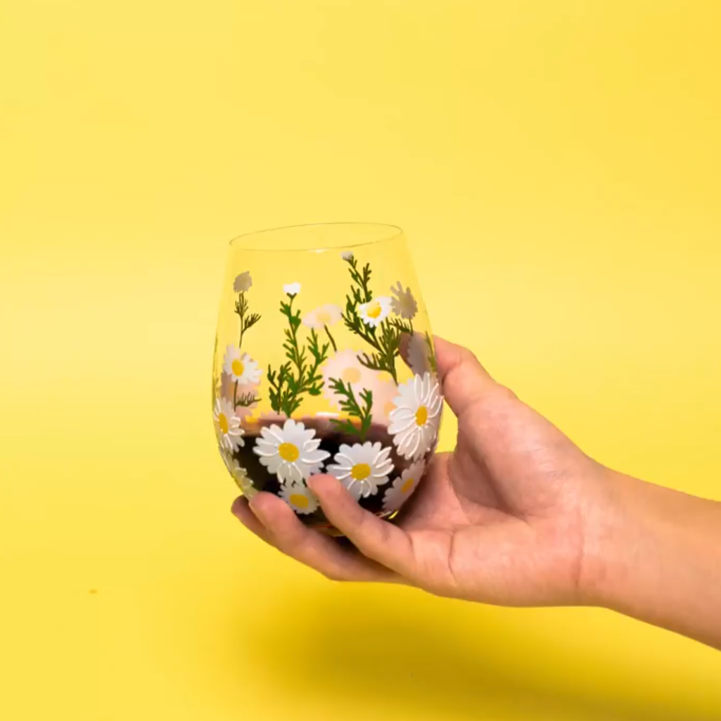 Daisy Painted Stemless Wine Glasses