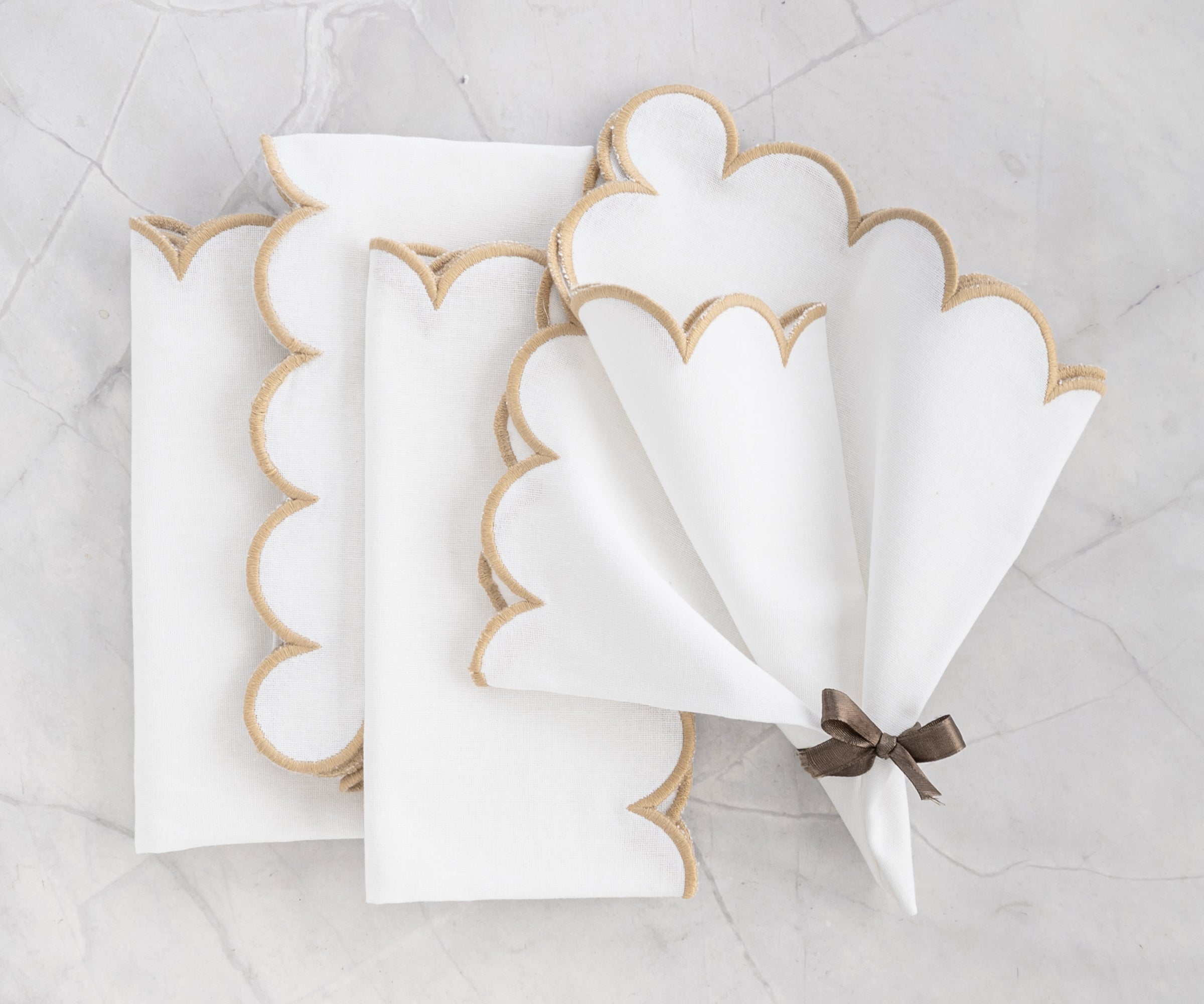 Linen Cloth Napkins - Scalloped