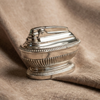 Vintage Ronson Queen Anne Table Lighter - Genuine 1950s Tobacciana