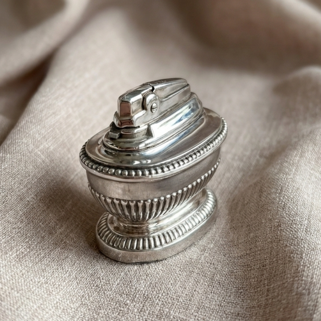 Vintage Ronson Queen Anne Table Lighter - Genuine 1950s Tobacciana