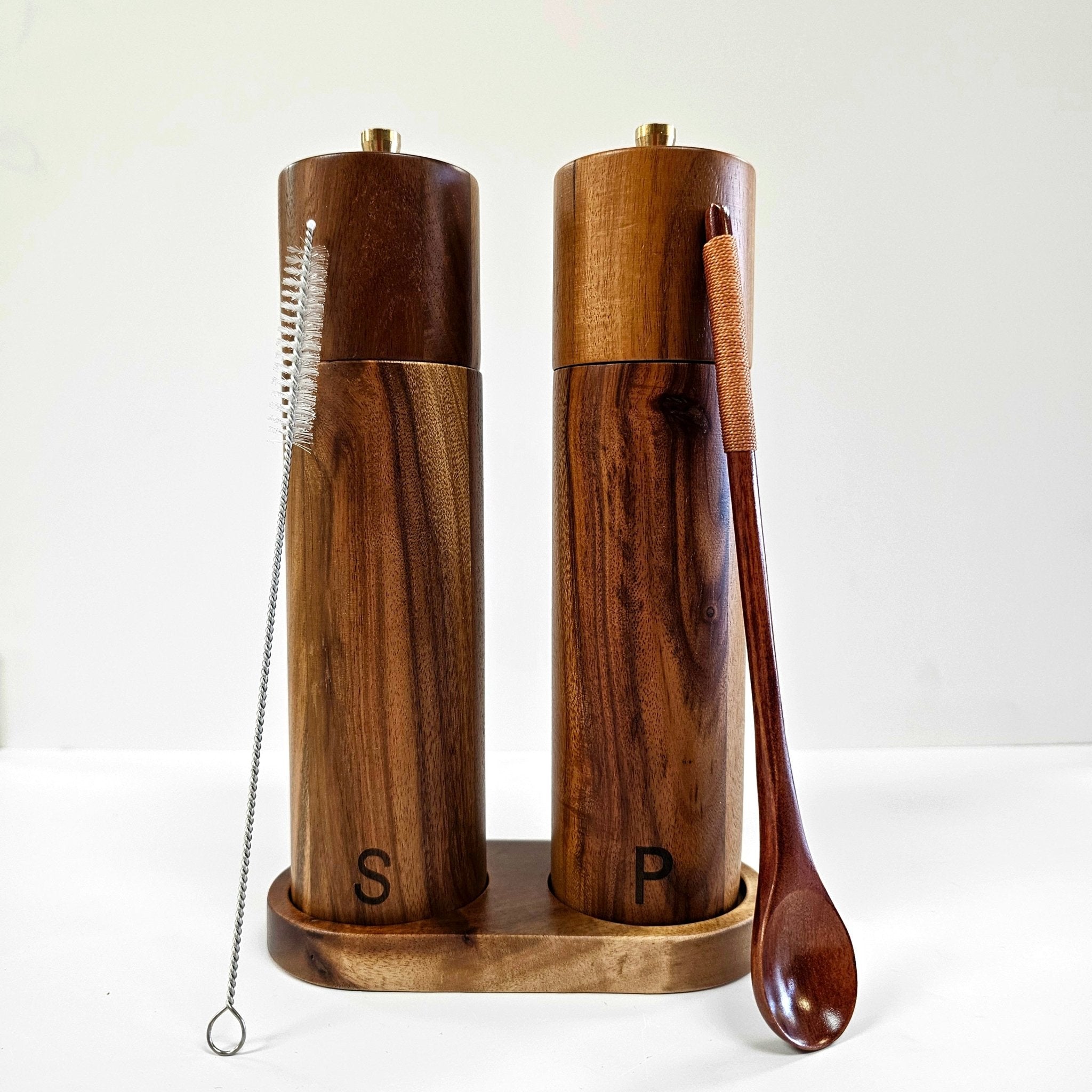Acacia Wood Salt and Pepper Grinders - Che Cose Belle