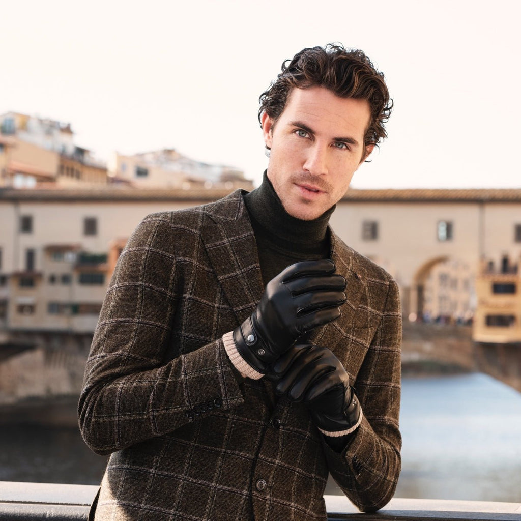 Alonzo (black) - Italian lambskin leather gloves with cashmere lining & touchscreen feature - Che Cose Belle