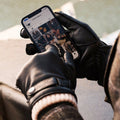 Alonzo (black) - Italian lambskin leather gloves with cashmere lining & touchscreen feature - Che Cose Belle
