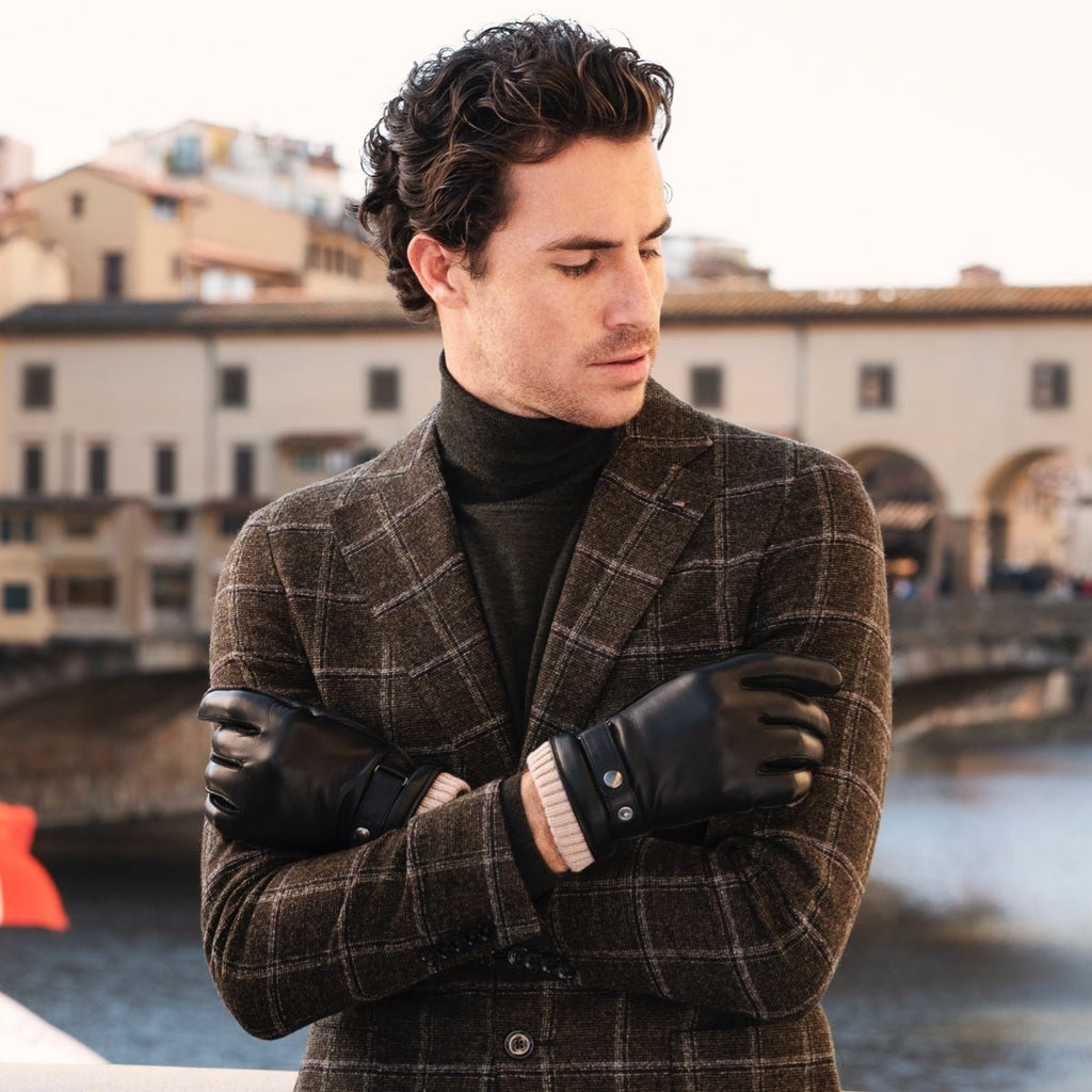 Alonzo (black) - Italian lambskin leather gloves with cashmere lining & touchscreen feature - Che Cose Belle