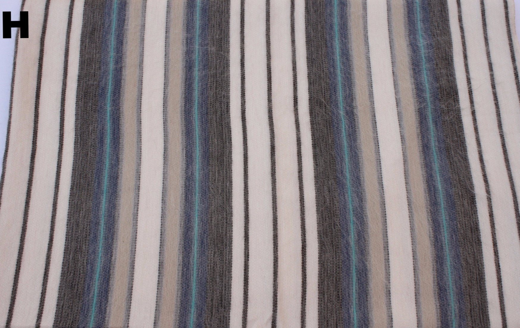 Alpaca Bed Blanket - Striped - Che Cose Belle