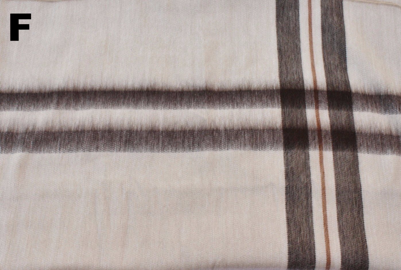 Alpaca Bed Blanket - Striped - Che Cose Belle