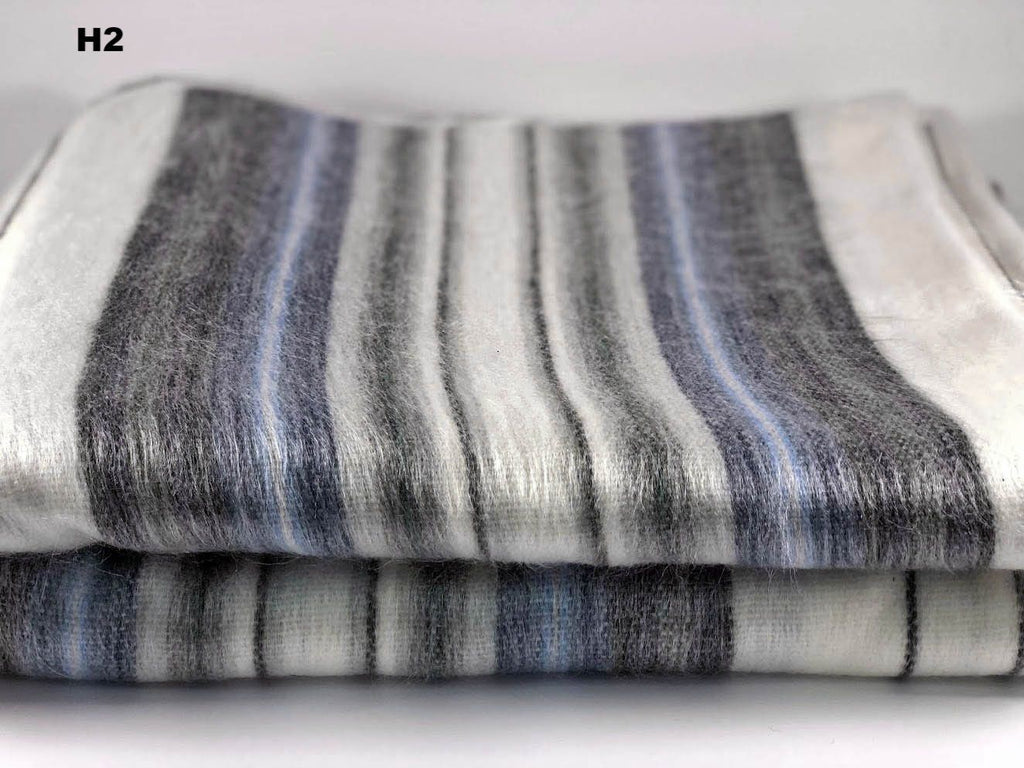 Alpaca Bed Blanket - Striped - Che Cose Belle