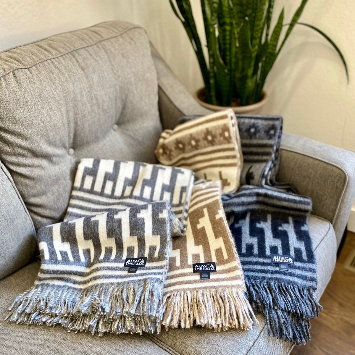Alpaca Wool Throw Blanket - Alpaca Design - Che Cose Belle